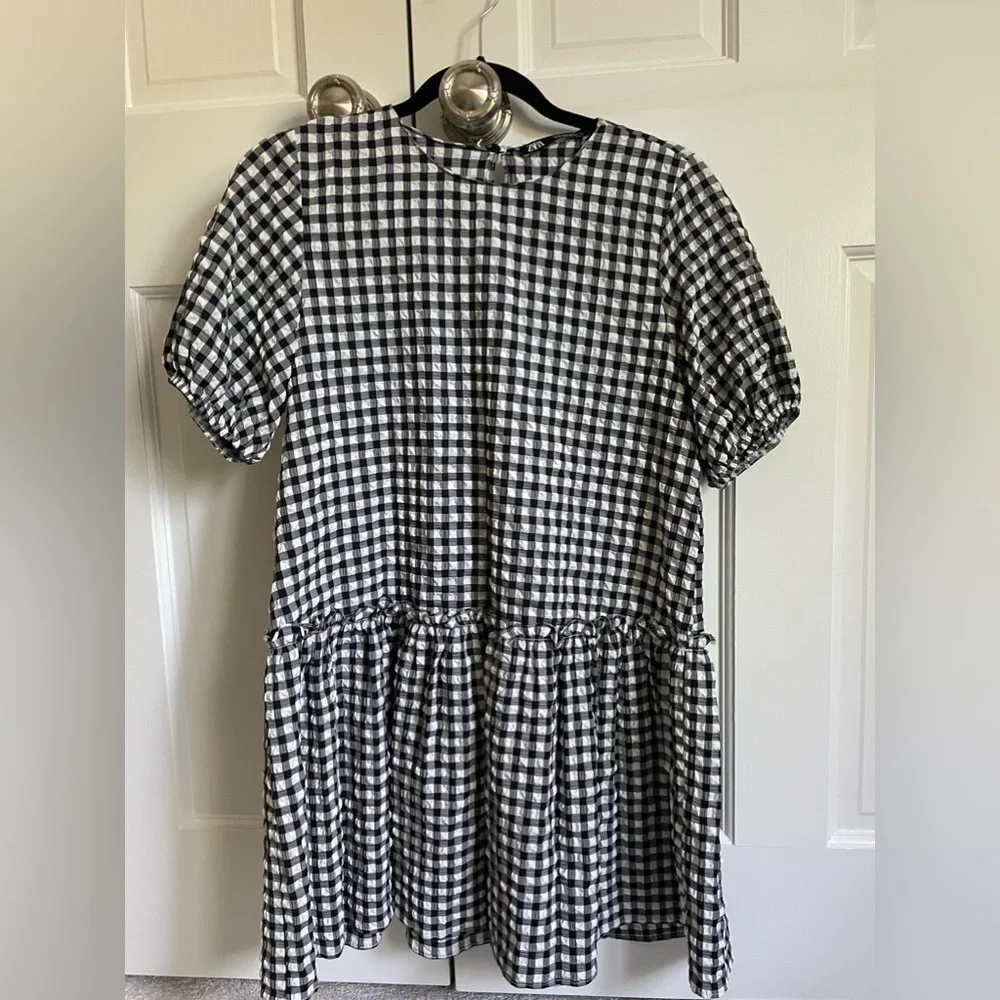 Zara | Black and White Gingham Tiered Mini Dress - Picture 4 of 7